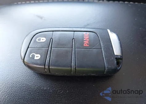 2020 Dodge Journey Crossroad z USA, uszkodzony, nr VIN 3C4PDCGB3LT271380